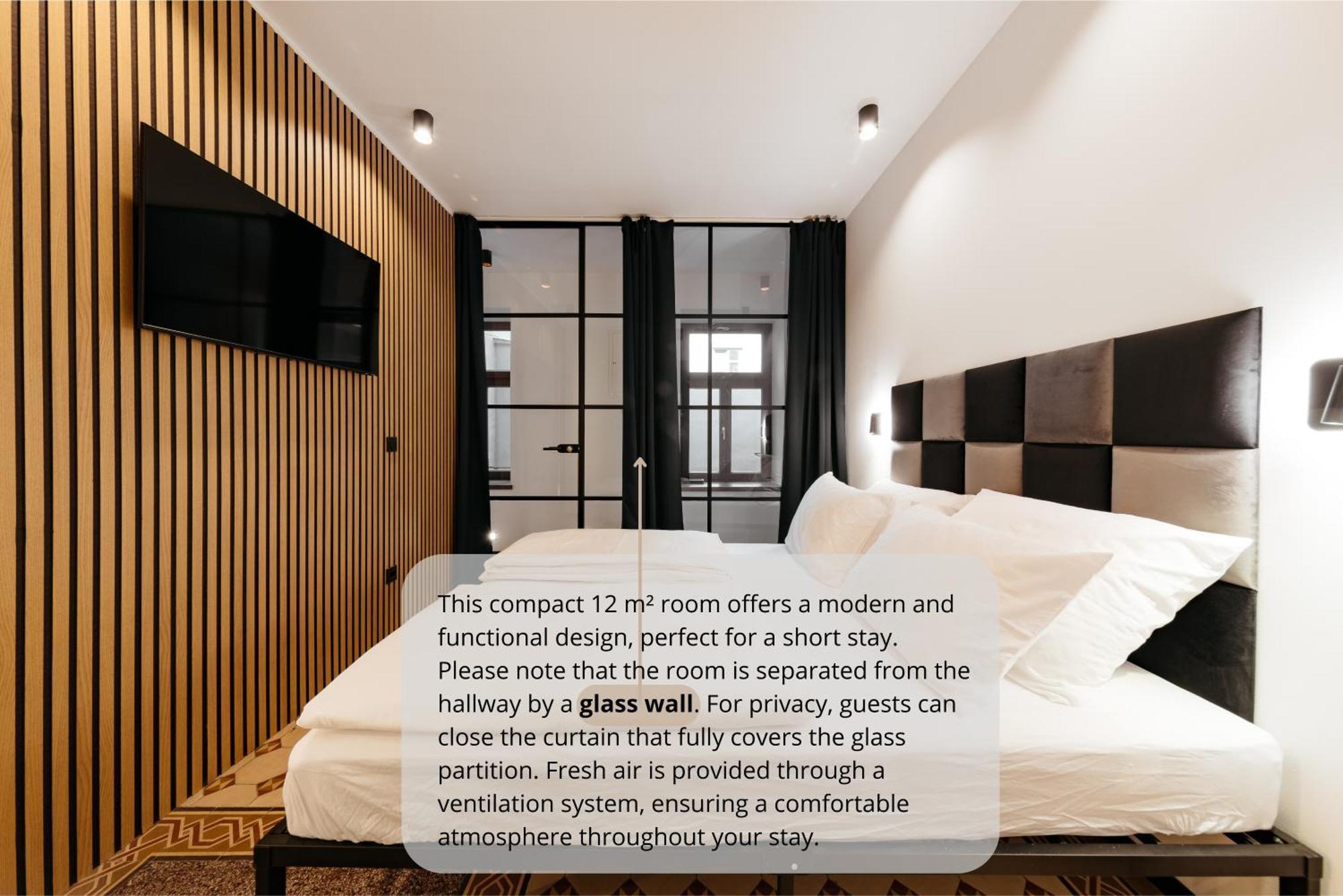 Main Square & Apartman *
